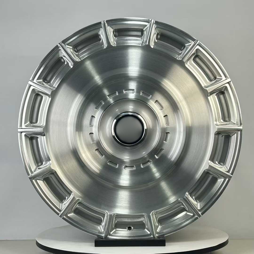 LW1464 24 Inch Alloy Wheels for Land Rover | 5x120 | Brushed Silver ...