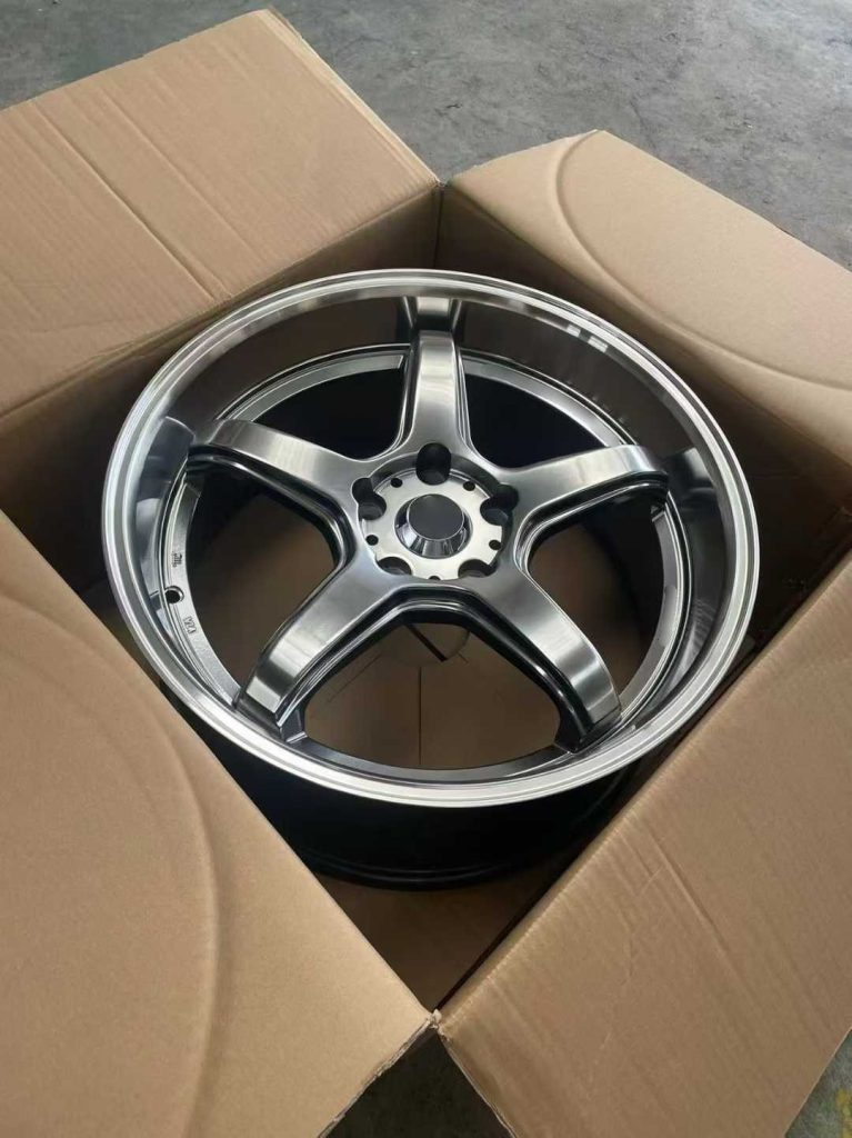 rays-custom-monoblock-forged-wheels-18-inch-box-2