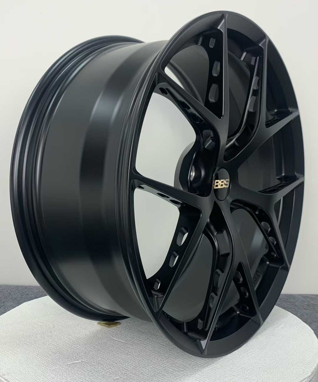 skoda-octavia-rs-2023-20-inch-alloy-wheels-matte-black-bbs-style-zg25052203-real-right