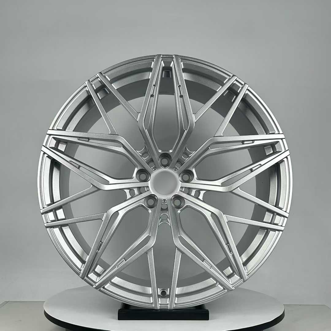 LW981 BMW 21